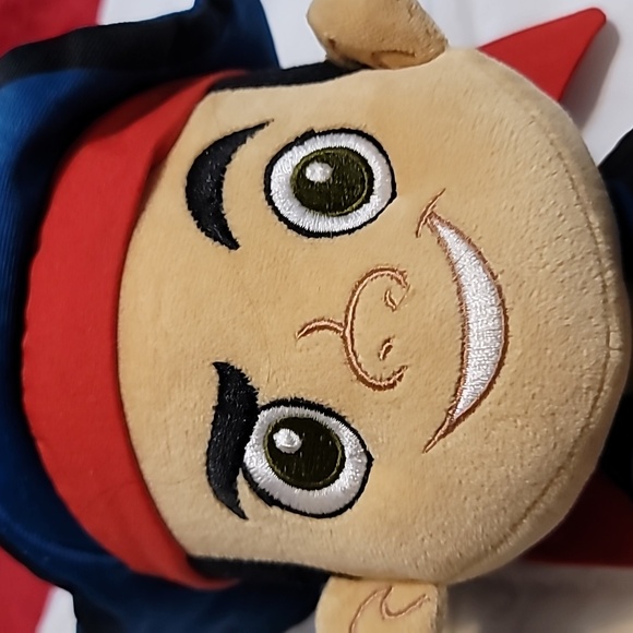 Disney Store Jake And The Neverland Pirates Captain Jake Stuffed Plush - Picture 2 of 9